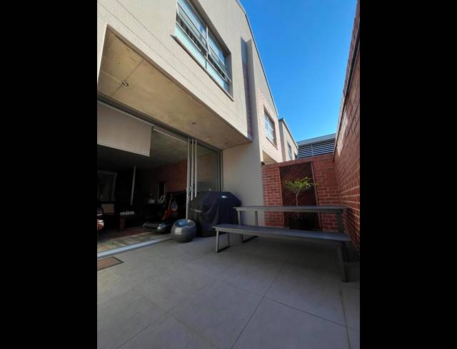 3 BEDROOM PROPERTY TO RENT IN LYNNWOOD